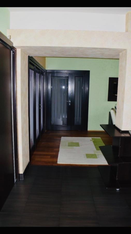 Central Apartment 4 Rooms Брашов Экстерьер фото