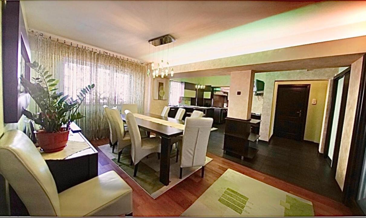 Central Apartment 4 Rooms Брашов Экстерьер фото