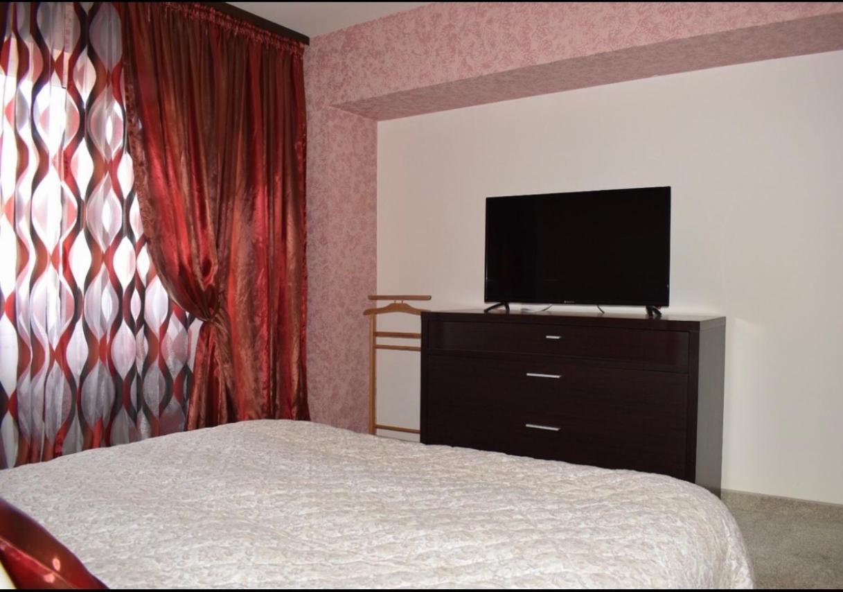 Central Apartment 4 Rooms Брашов Экстерьер фото